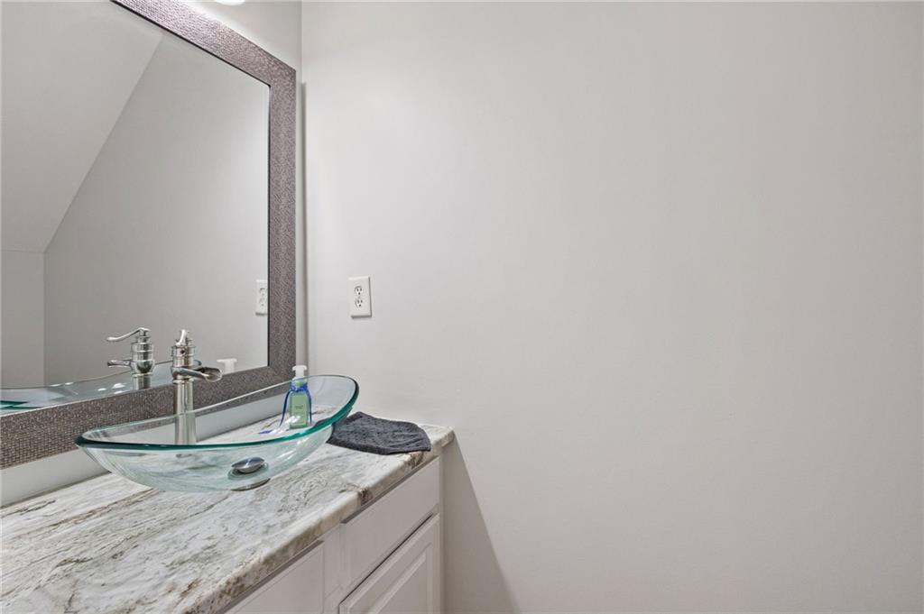 229 Kigian Trail Property Photo 18