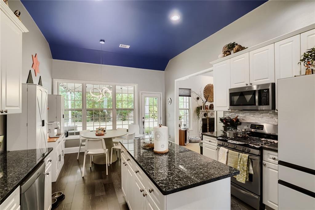 3000 Barimore Place Property Photo 11