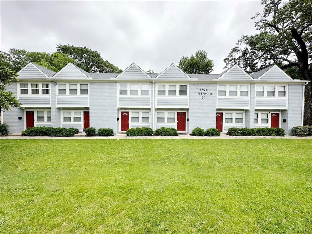 1749 Hawthorne Avenue Property Photo 1