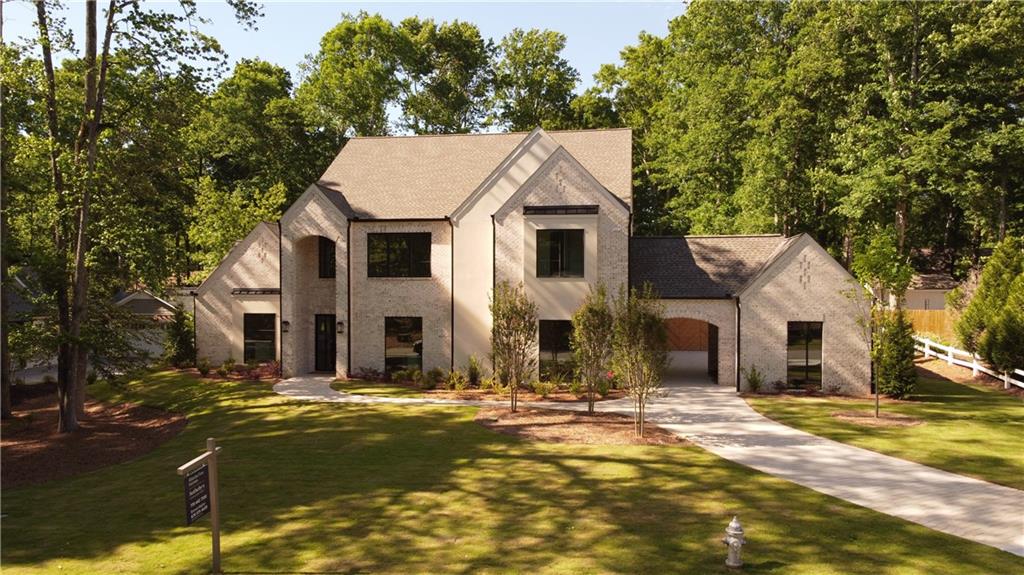 141 North Trace Property Photo 3