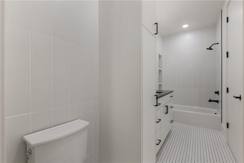 141 North Trace Property Photo 65