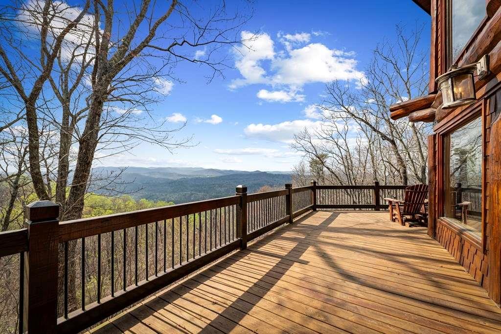 602 Overlook Drive Property Photo 1