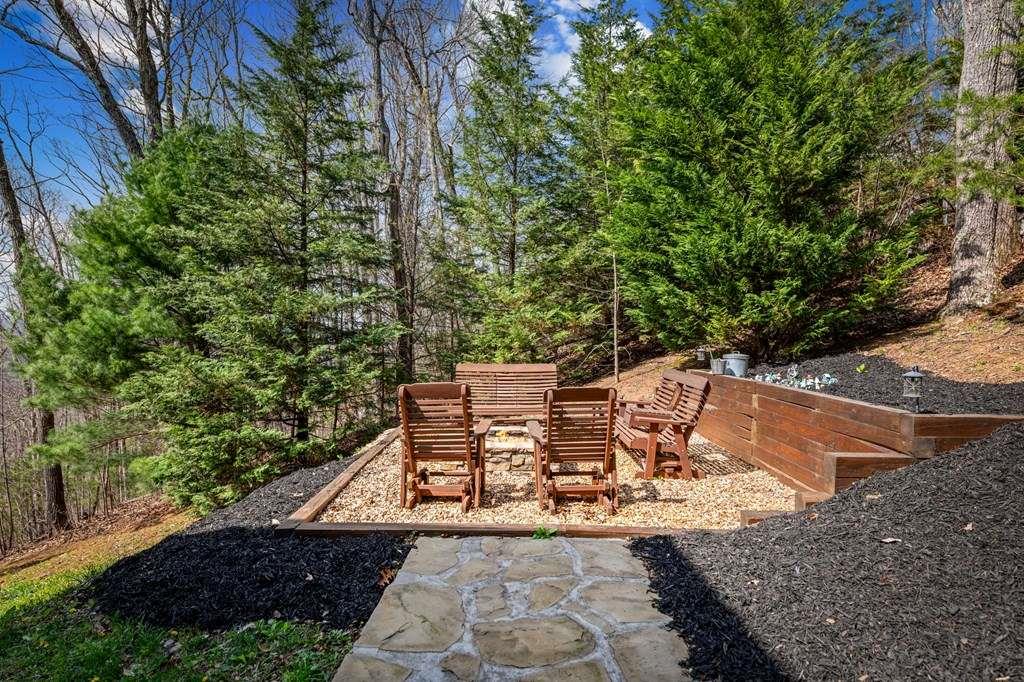 602 Overlook Drive Property Photo 17