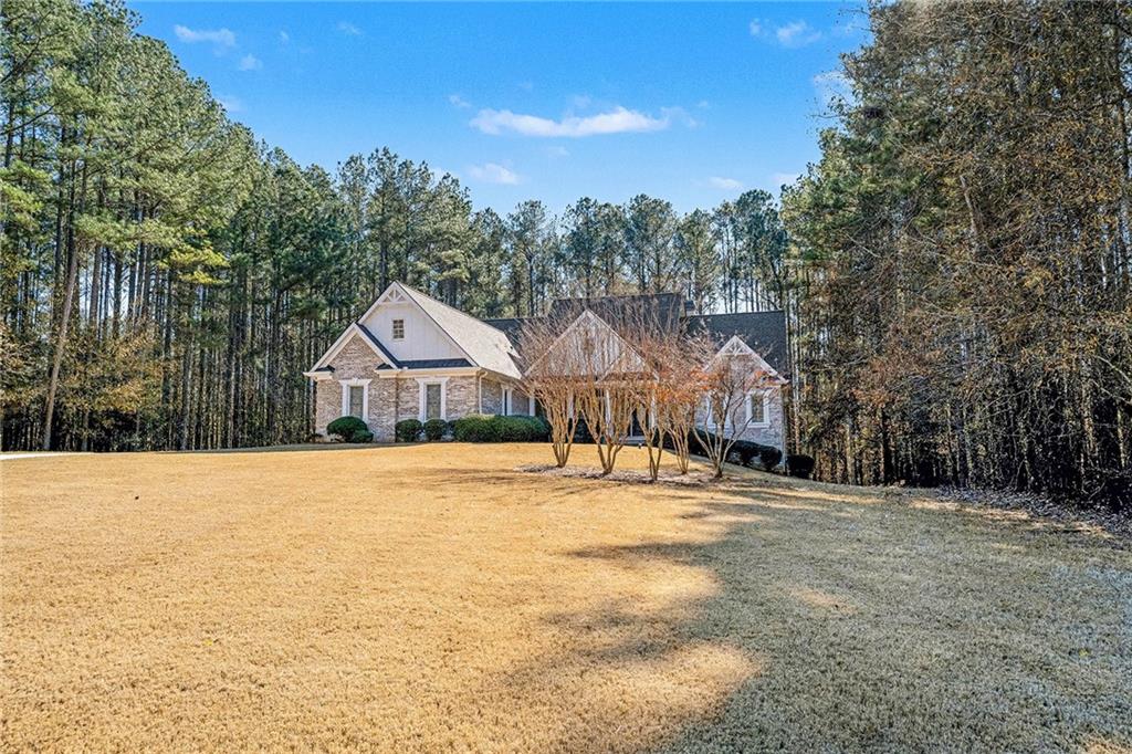 390 Glengarry Chase Property Photo 2
