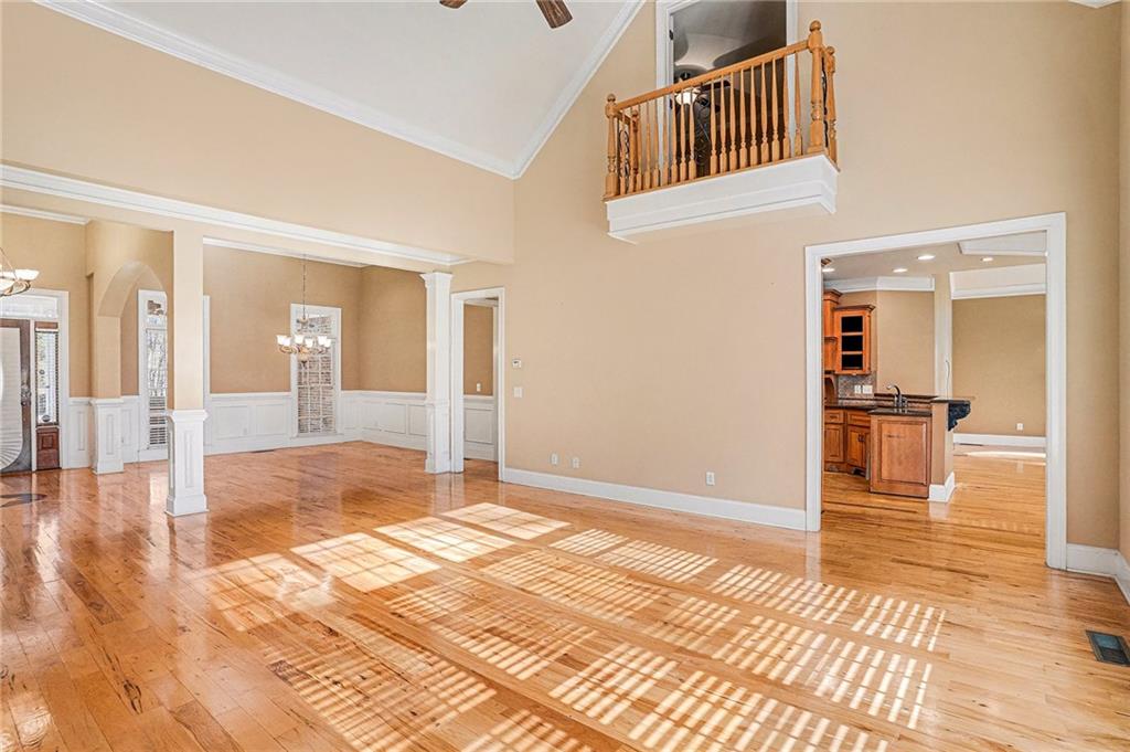 390 Glengarry Chase Property Photo 6