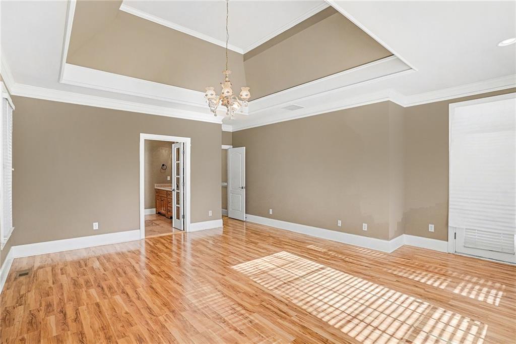 390 Glengarry Chase Property Photo 11