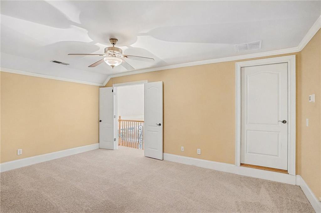 390 Glengarry Chase Property Photo 19
