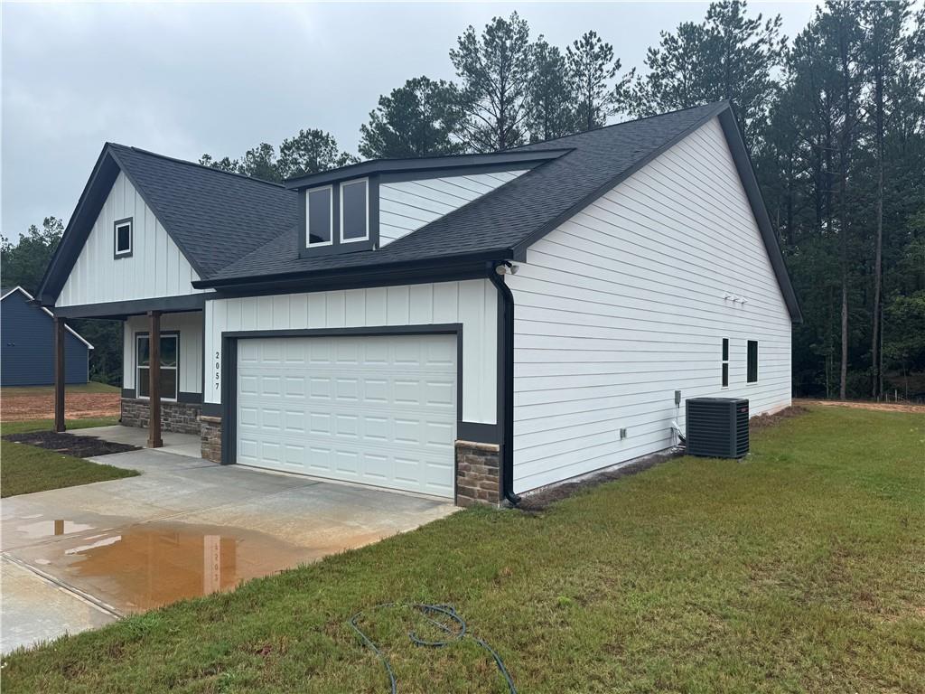 2057 N. Hicks Rd. Property Photo 2