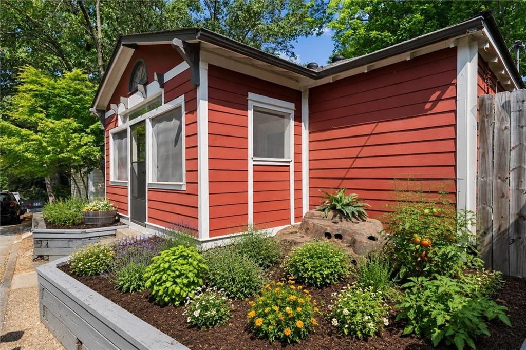 209 Hampshire Avenue Property Photo 1