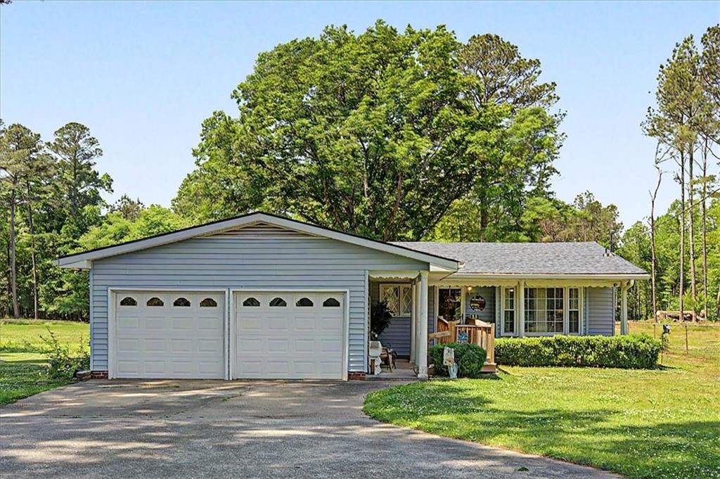 71 N Avery Road NW