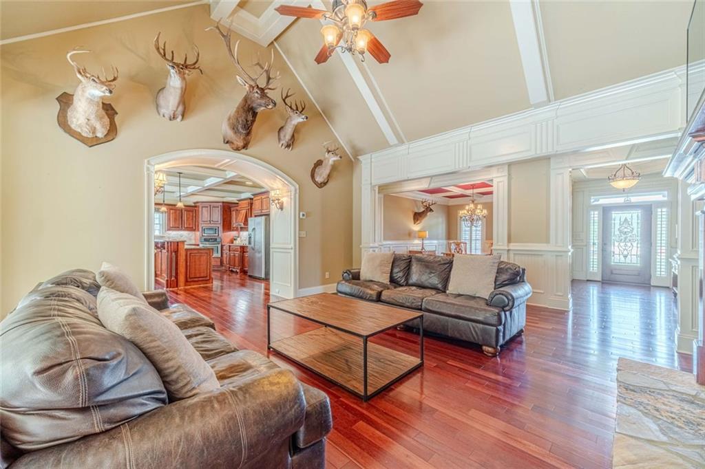 2124 Stonegate Way Property Photo 12