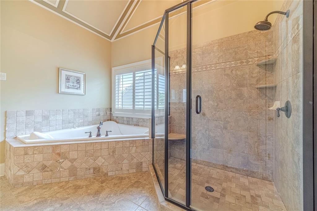 2124 Stonegate Way Property Photo 24