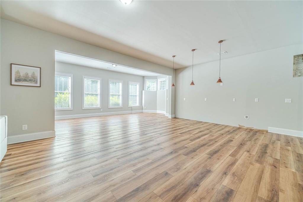 2124 Stonegate Way Property Photo 40
