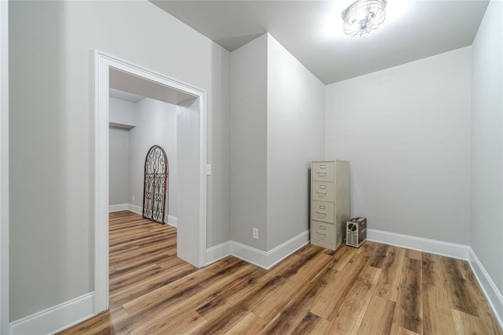 2124 Stonegate Way Property Photo 42