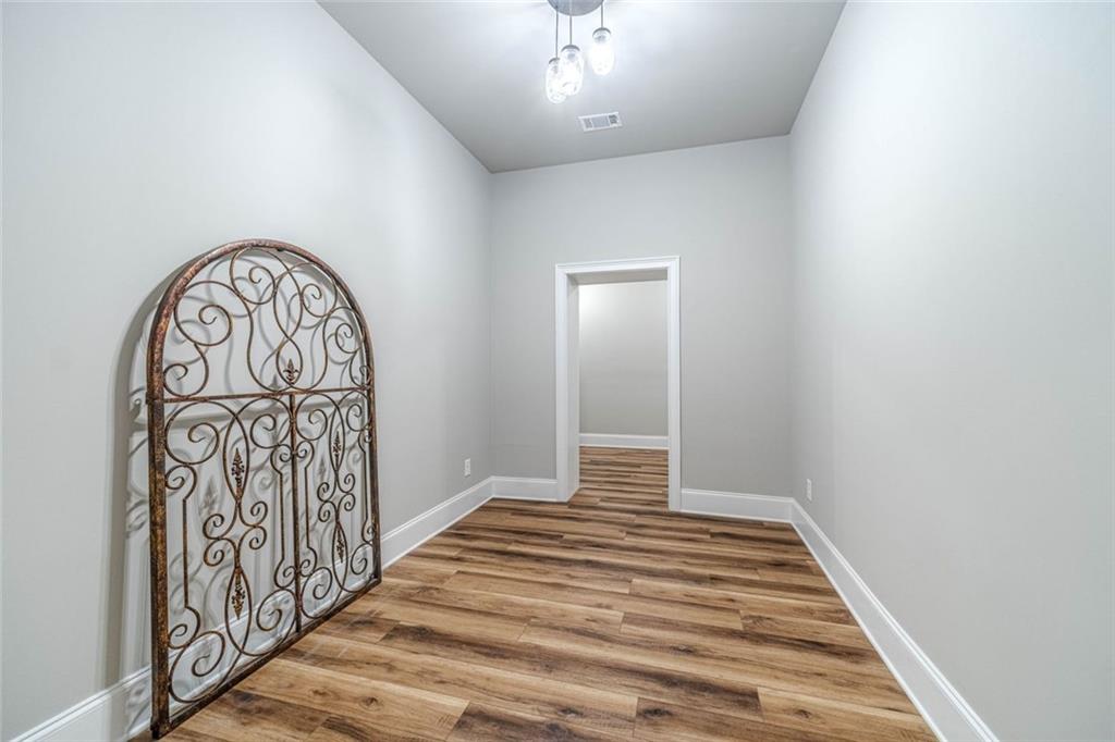 2124 Stonegate Way Property Photo 43