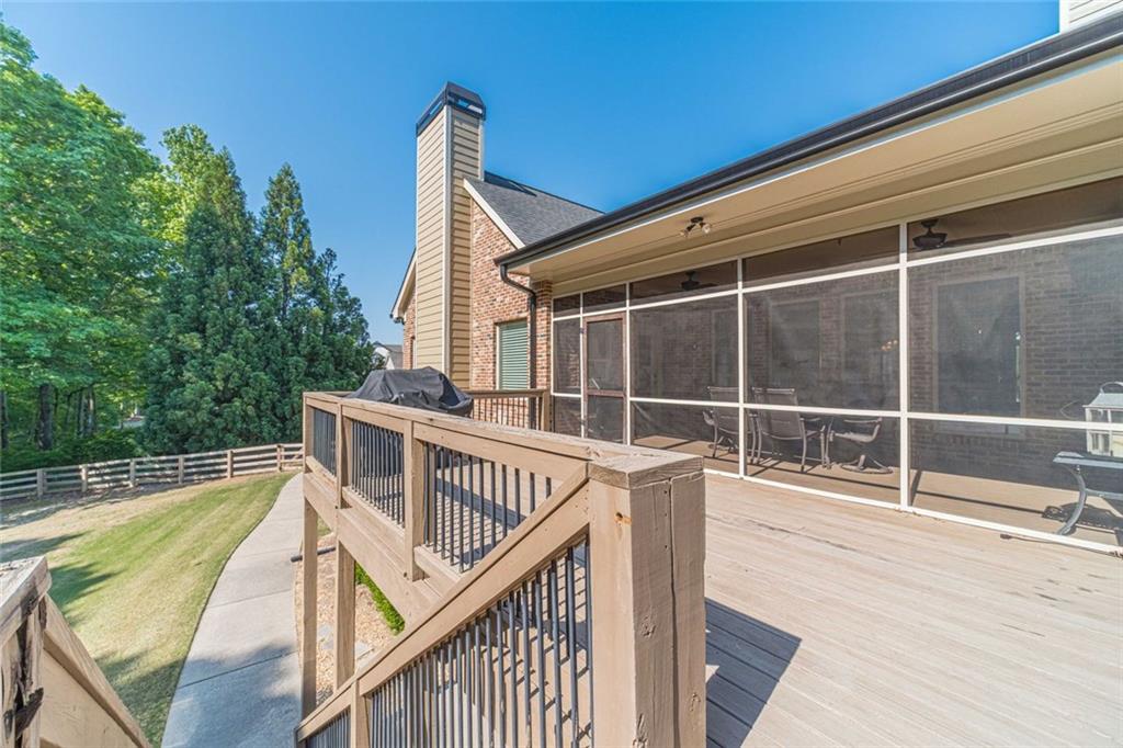 2124 Stonegate Way Property Photo 48