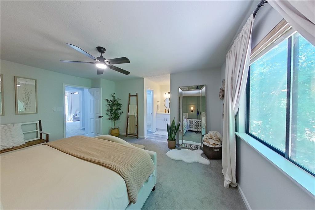 5438 Martins Crossing Road Property Photo 14