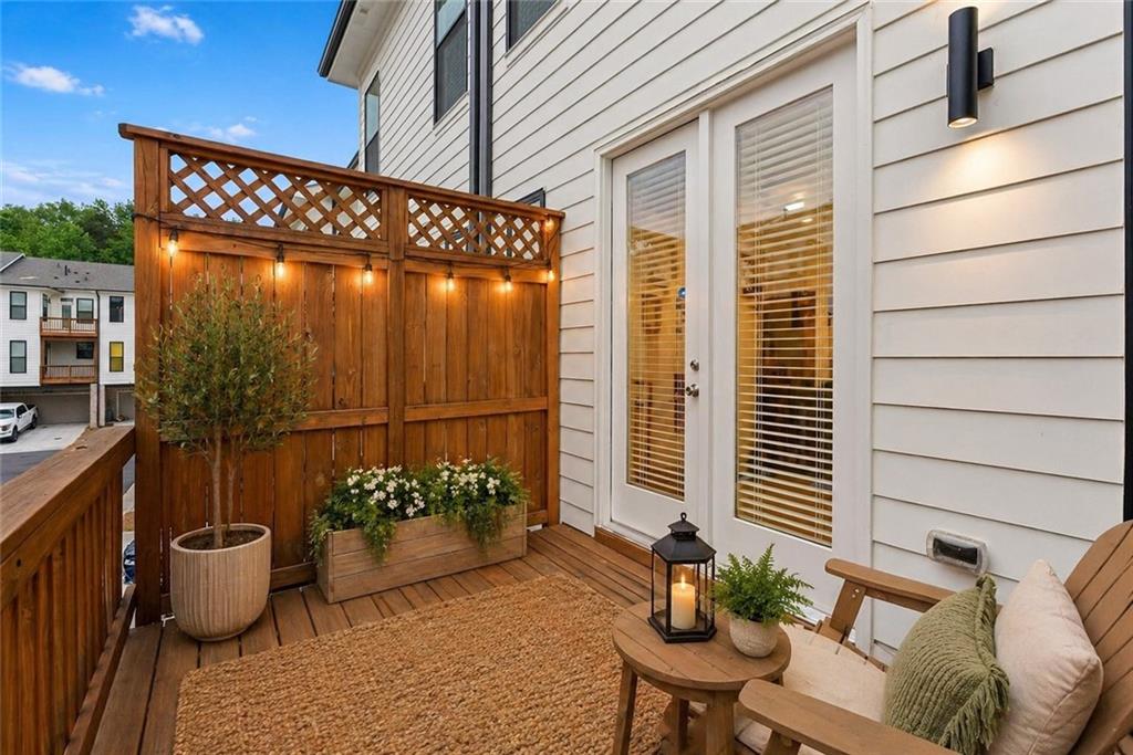 320 Olmstead Way Property Photo 17