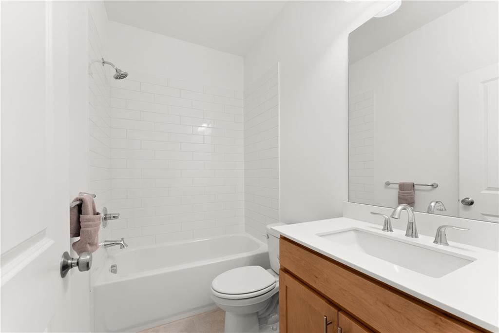 320 Olmstead Way Property Photo 39