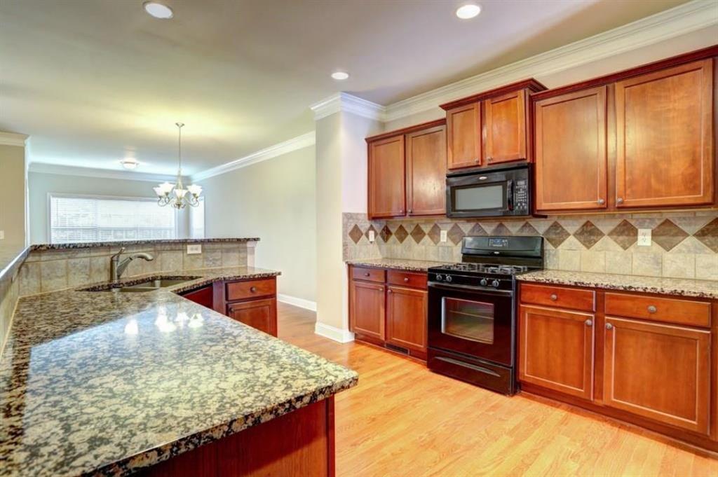 12820 Doe Drive Property Photo 8