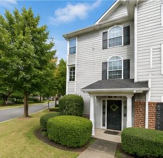 812 Vinings Forest Lane Se Property Photo 1