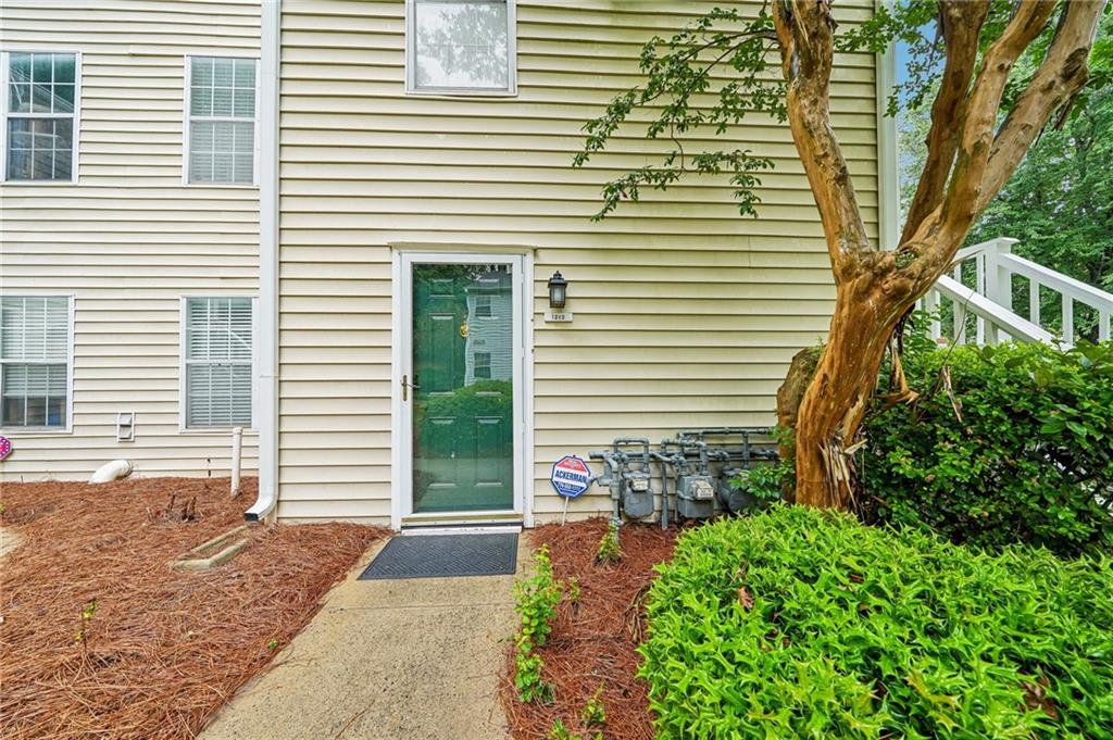1212 Glenleaf Drive Property Photo 1