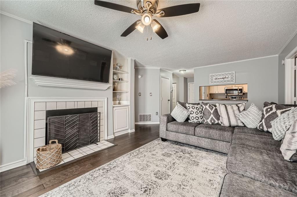 3655 Habersham Road Ne Unit 227 Property Photo 6
