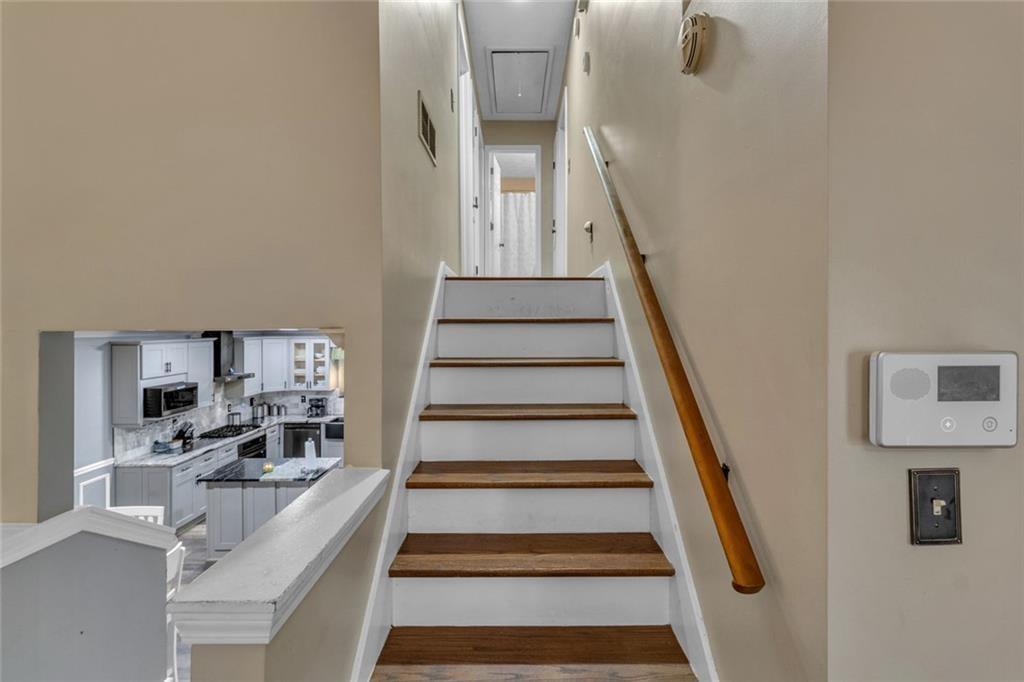 4086 Rex Road Property Photo 9