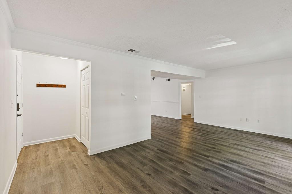6900 Roswell Road Unit Q6 Property Photo 7