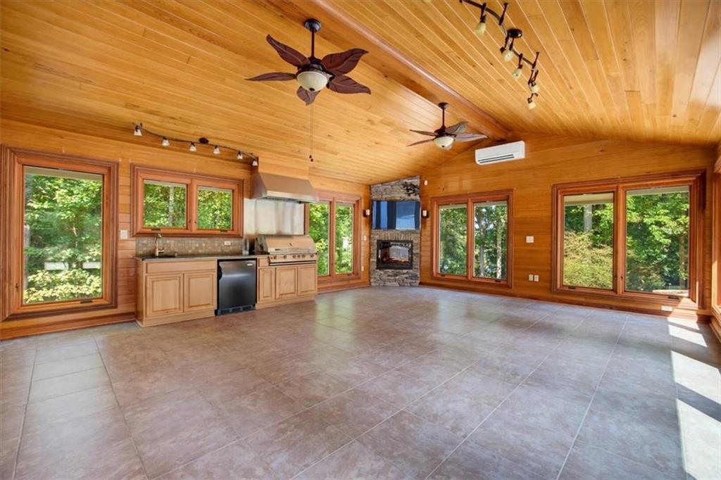 23 Blue Heron Point Property Photo 17