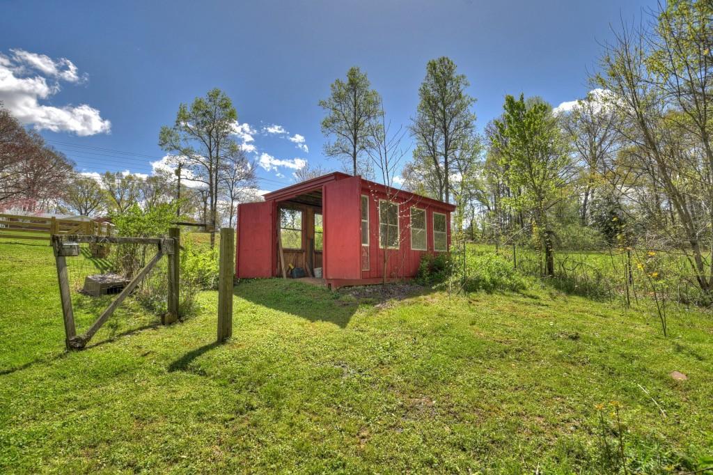 975 Goss Road Property Photo 29