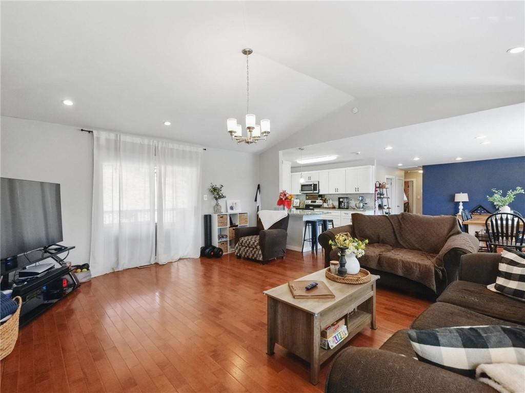 2093 Beverly Road Property Photo 17