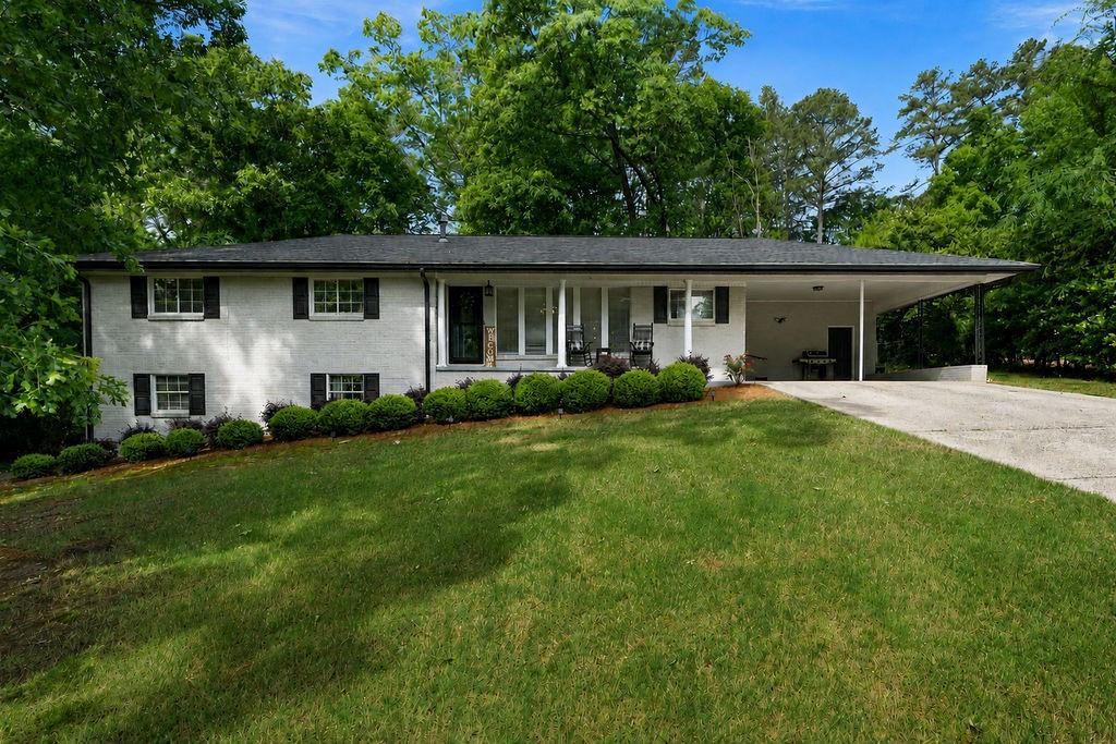 212 Sherwood Drive Property Photo 1