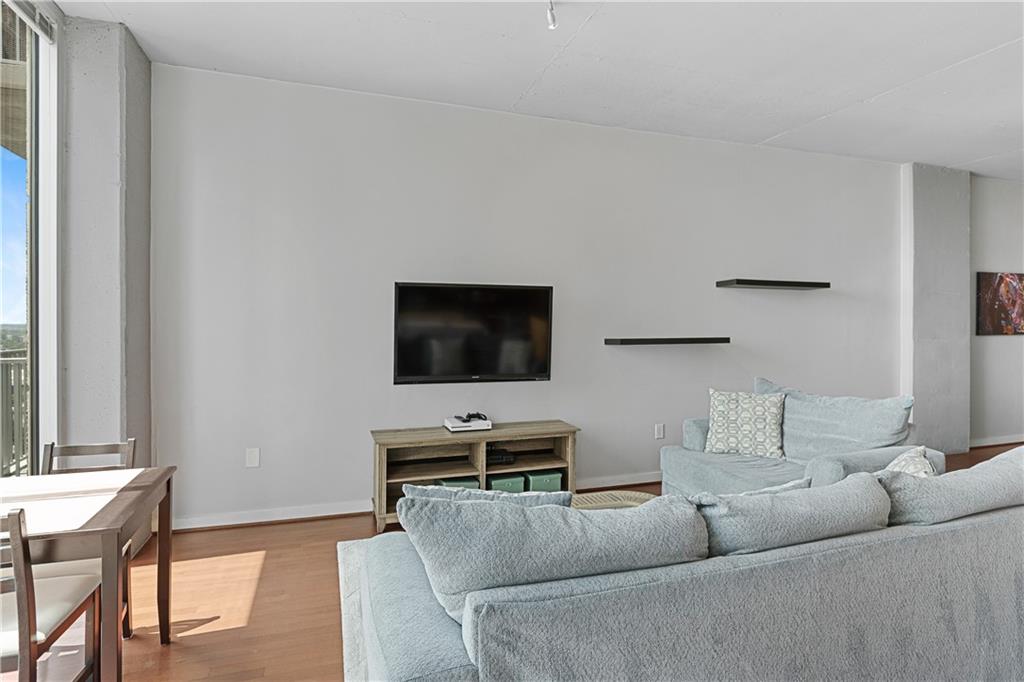 361 17th Street Nw Unit 2115 Property Photo 3