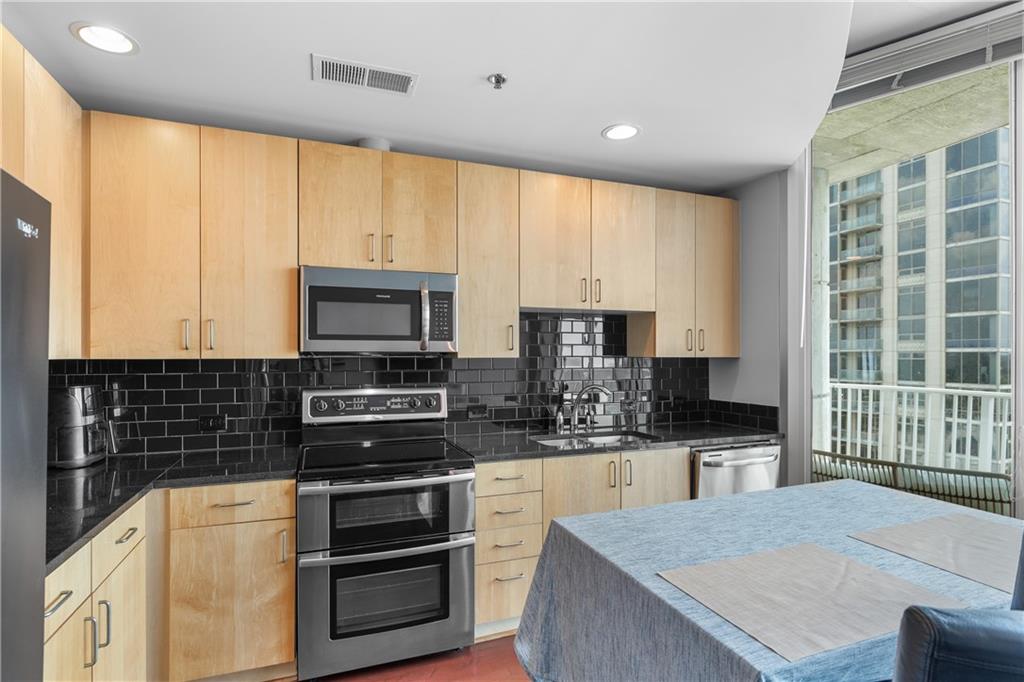 361 17th Street Nw Unit 2115 Property Photo 11