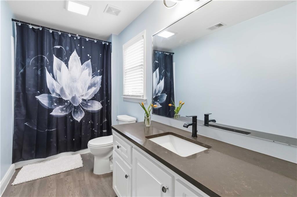 1405 Lamont Circle Property Photo 32