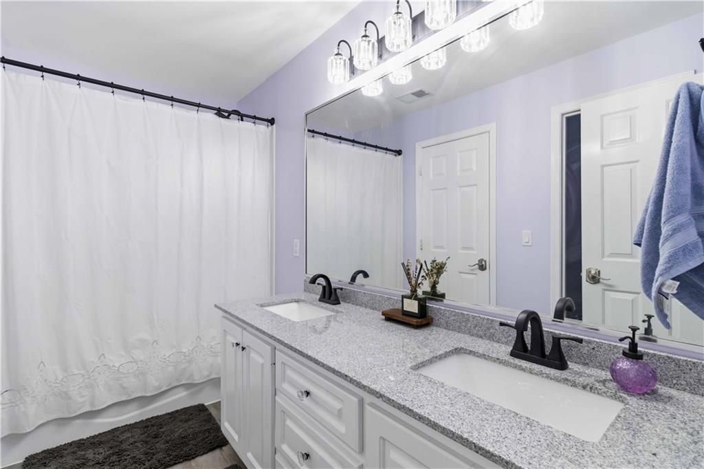1405 Lamont Circle Property Photo 35