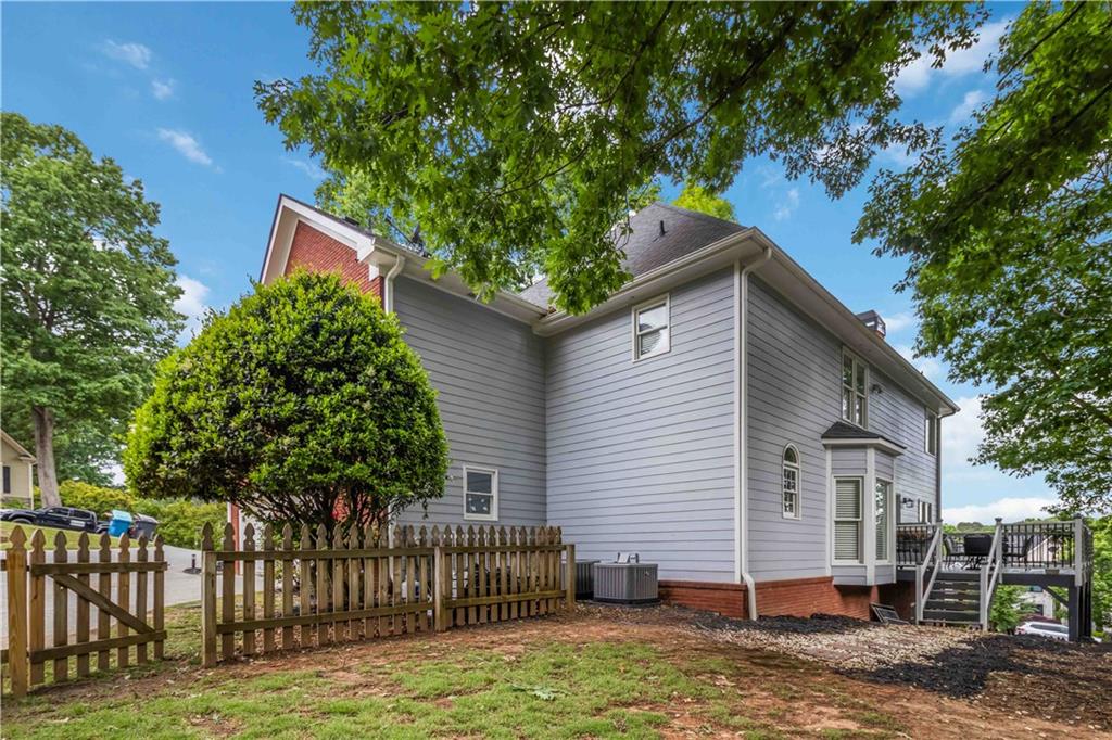 1405 Lamont Circle Property Photo 52