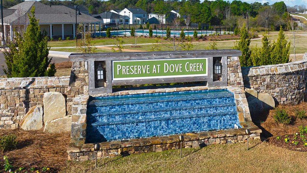 228 Defilippe Drive Property Photo 3
