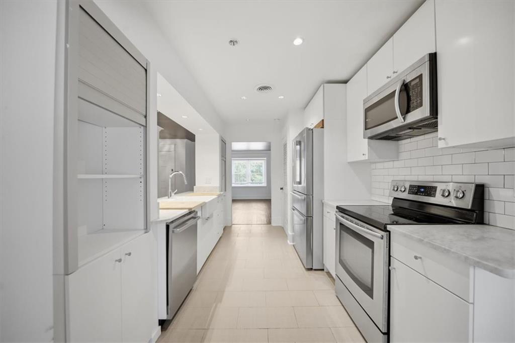 134 Elysian Way NW Property Photo 1