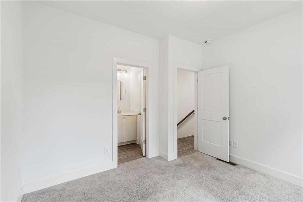 140 Color Circle Property Photo 8