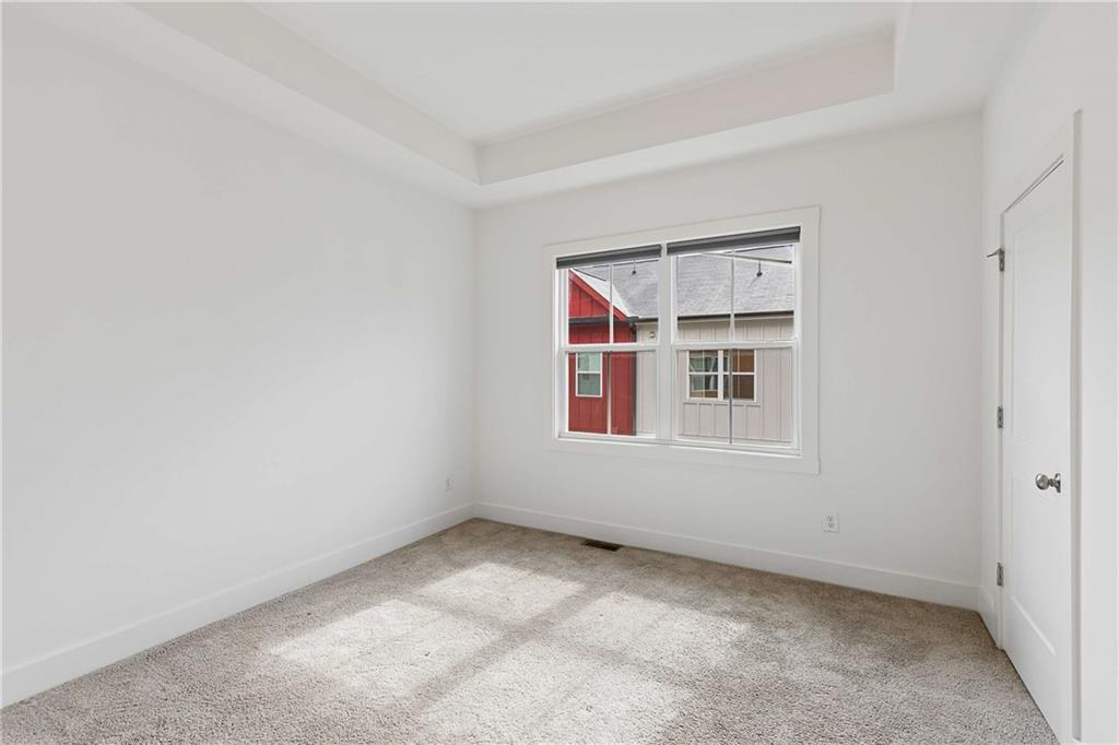 140 Color Circle Property Photo 9