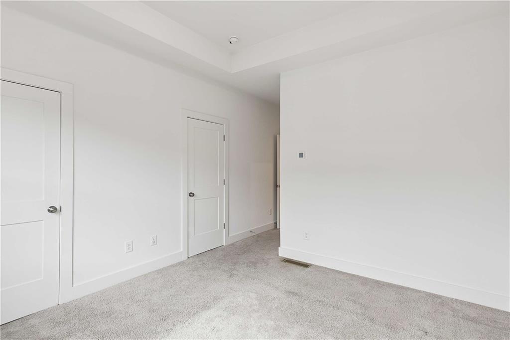 140 Color Circle Property Photo 11