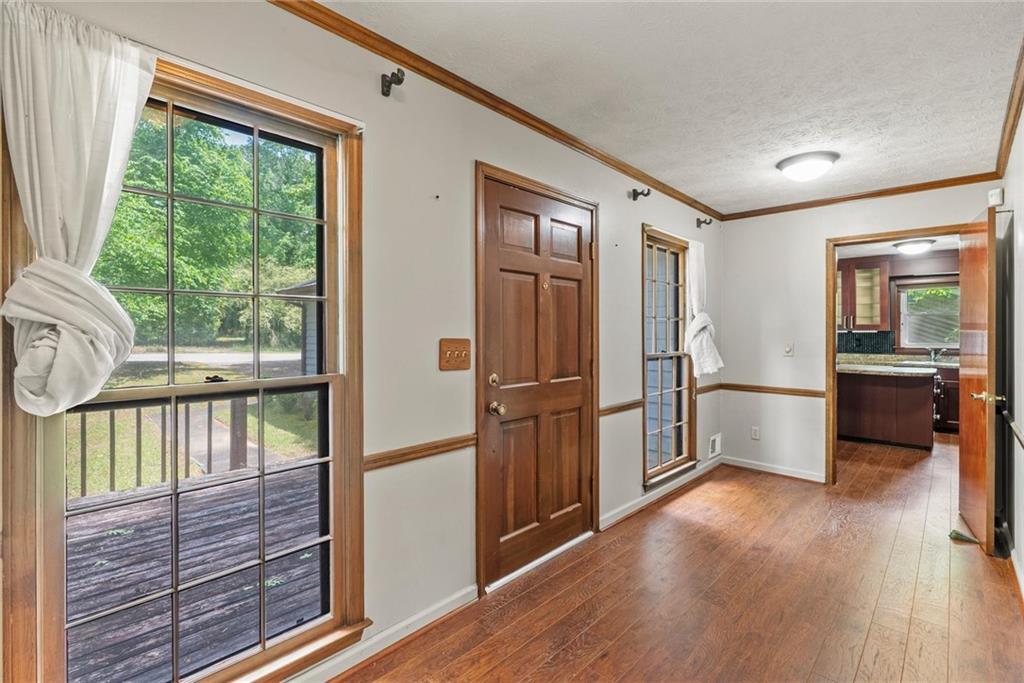 3047 Sanibel Drive Property Photo 2