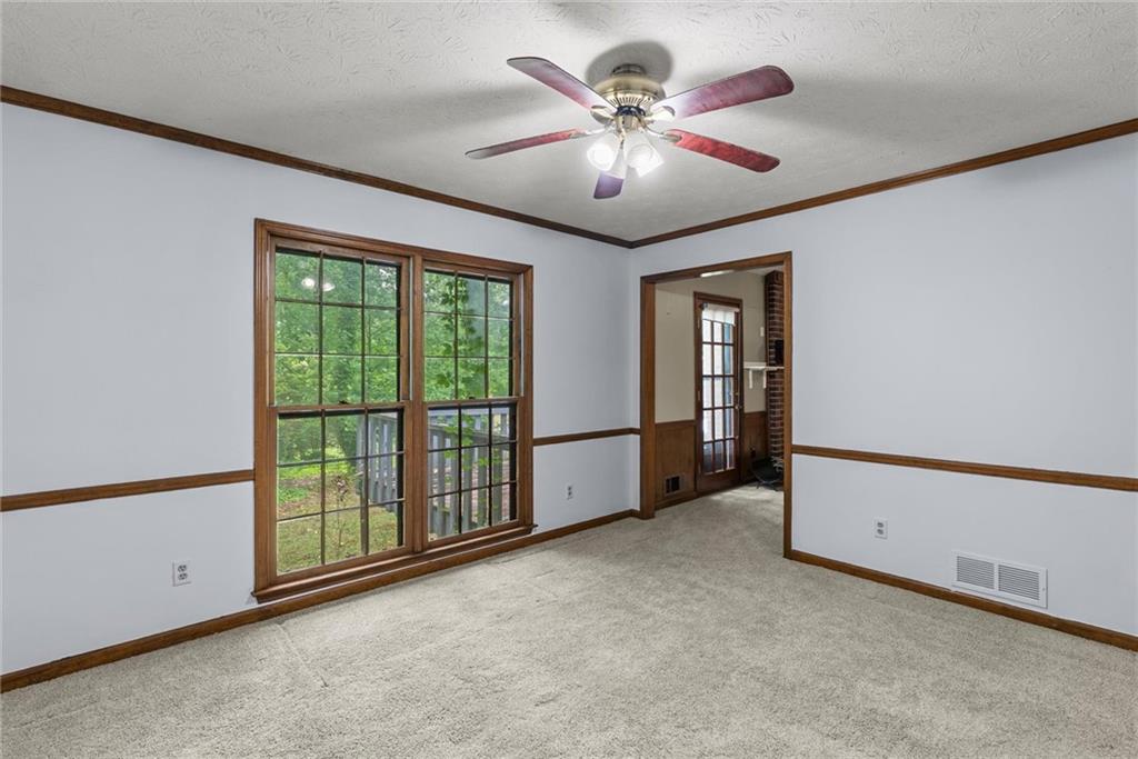 3047 Sanibel Drive Property Photo 6