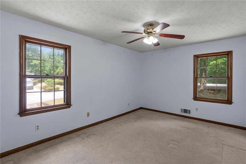 3047 Sanibel Drive Property Photo 11