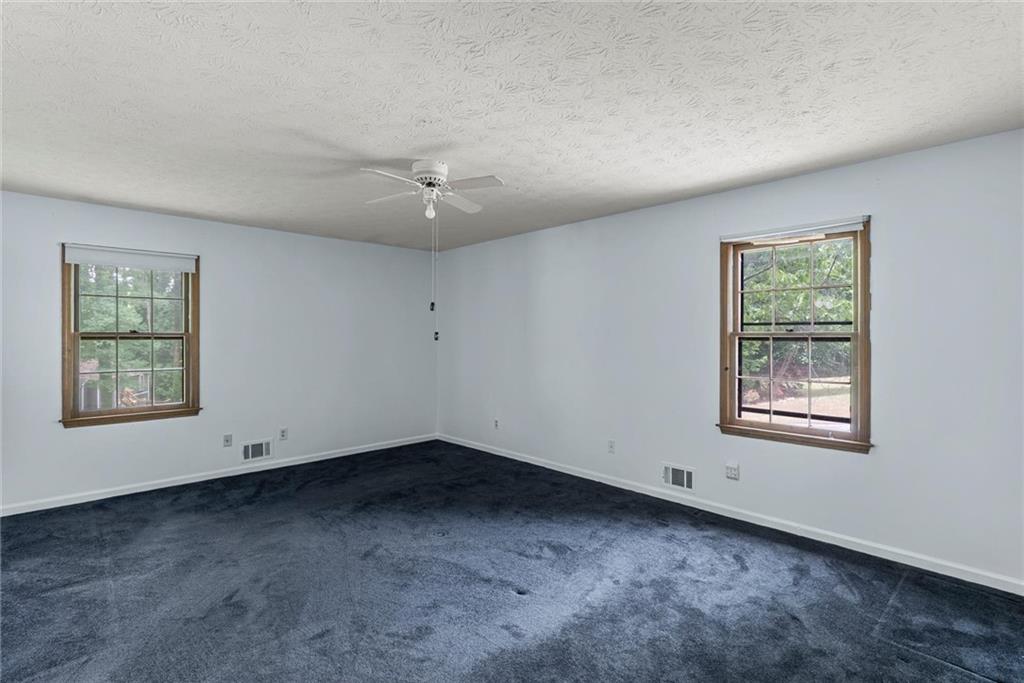 3047 Sanibel Drive Property Photo 12