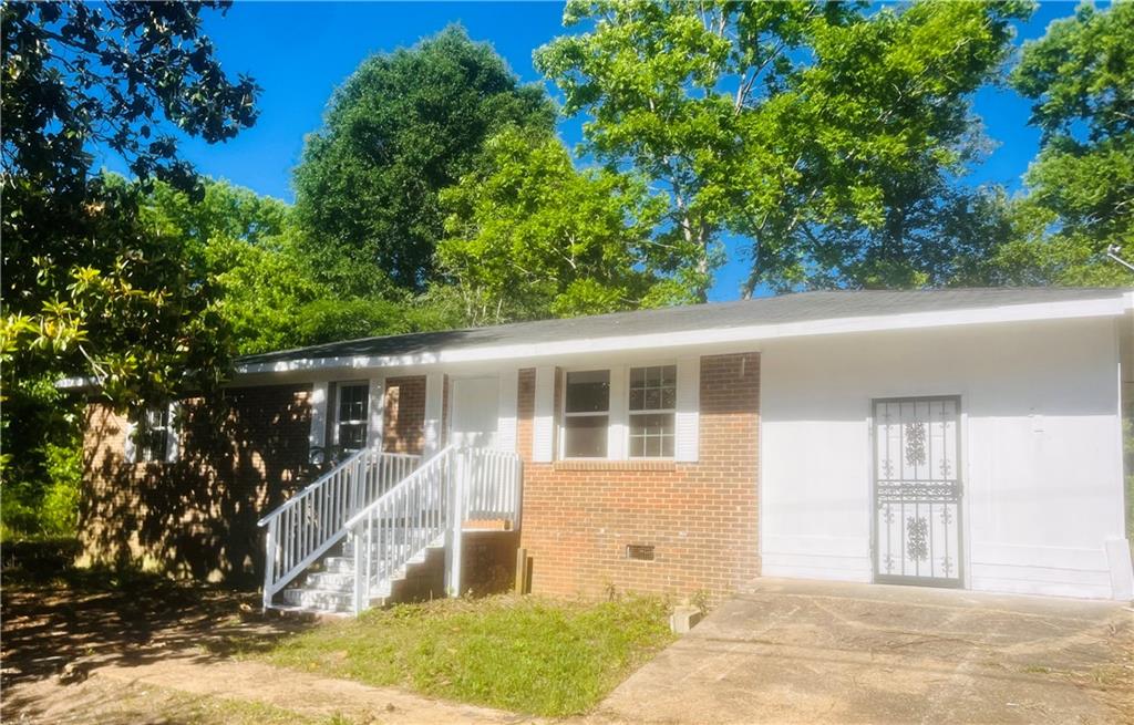 93 North Property Photo 1