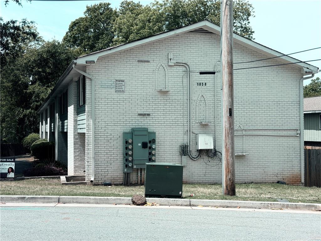 1838 Dunlap Avenue Unit I Property Photo 12