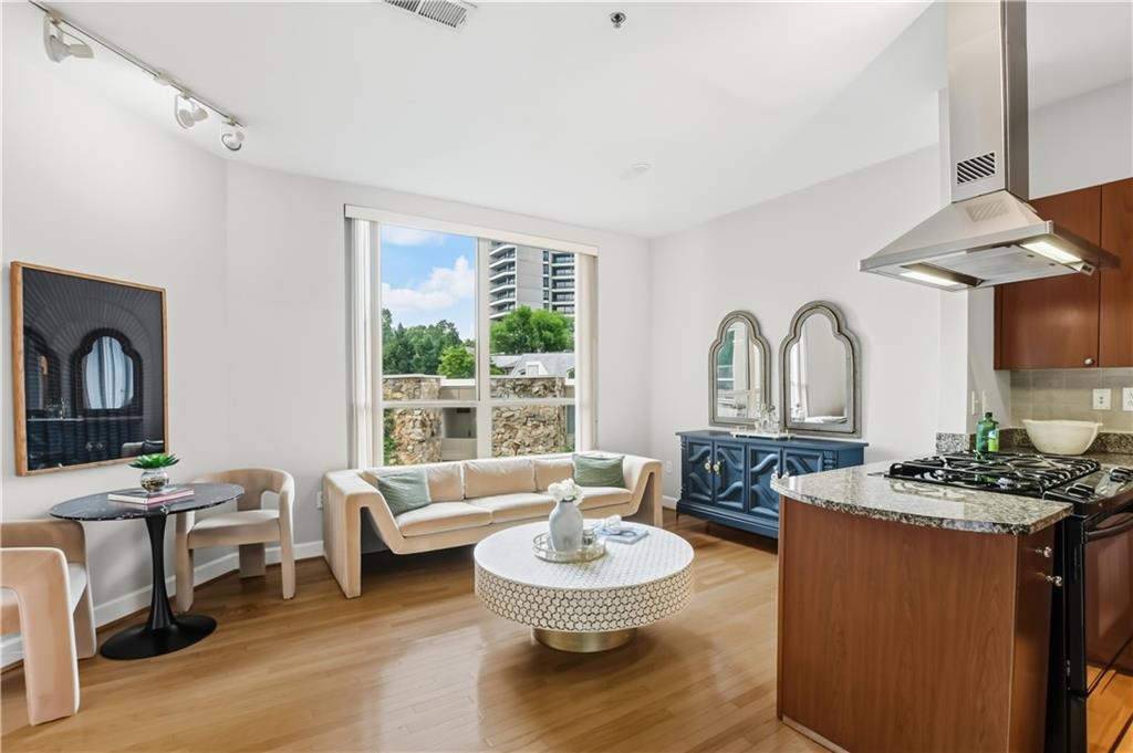 2626 Peachtree Road NW Unit 606